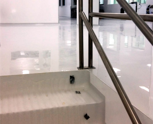 pisos para embotelladoras y cervecerías en Monterrey